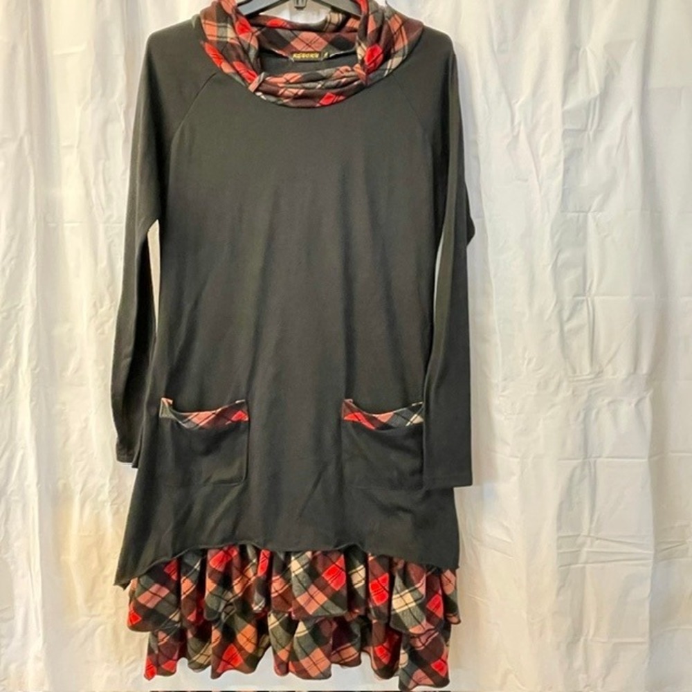 Reborn Sz XL Black Tartan Plaid Cowl Neck Tunic Dress Layered Ruffle Hem Pockets